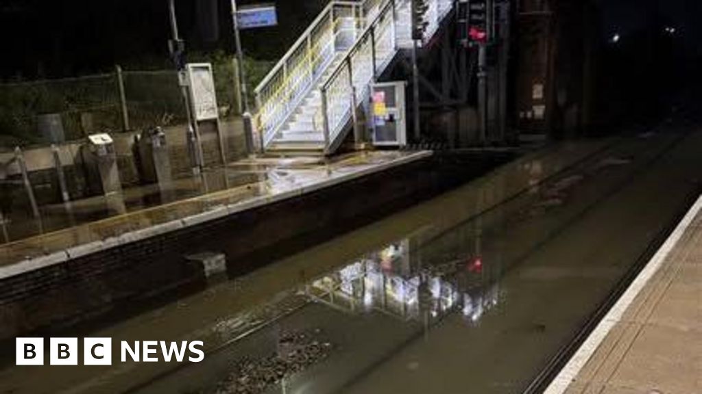Flooding shuts Rye House railway station for two days