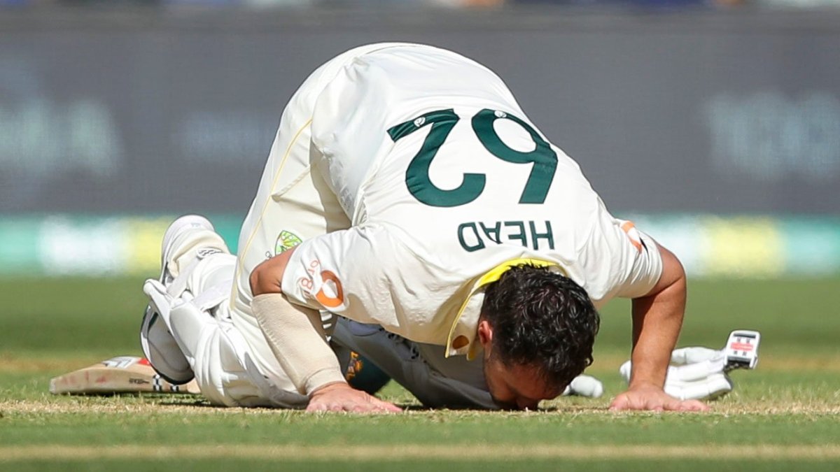 Travis Head century grinds England into dirt as slim Ashes hopes fade