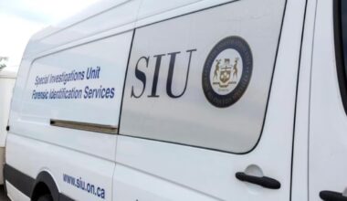 Woman falls to her death from balcony of downtown Toronto hotel: SIU