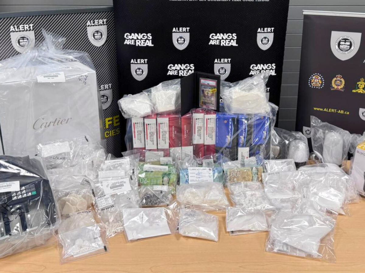 $250K in drugs seized from SE Calgary home, pair charged