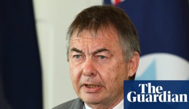 Lehrmann inquiry head Walter Sofronoff loses bid to overturn ‘serious corrupt conduct’ finding | Australian Capital Territory (ACT)