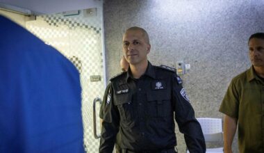 Israeli Prison Service warns Palestinian prisoners left out of Hamas deal pose risk - Haaretz