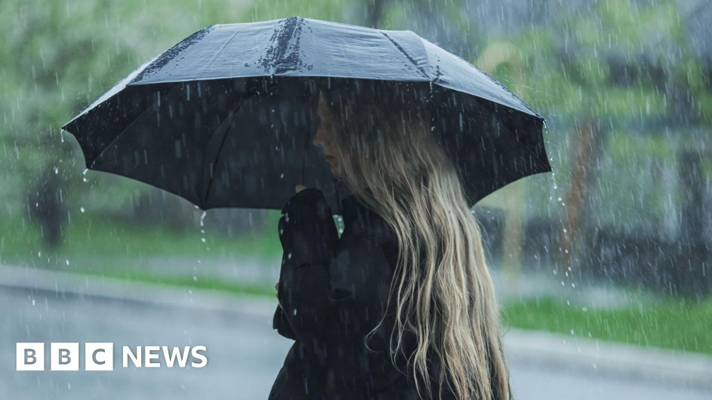 Weather warning issued for heavy rain across South East