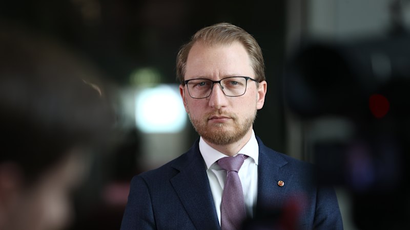 Coalition’s James Paterson accuses PM of lying over travel expenses