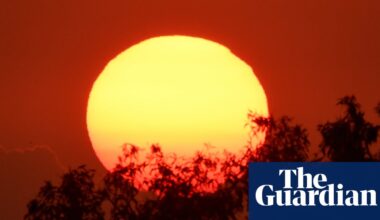 Heatwave warning for large parts of Australia as temperatures expected to reach low 40s | Australia weather