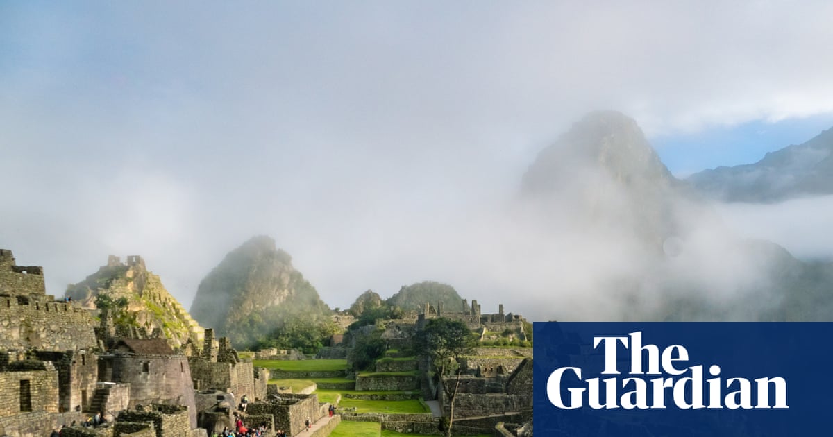 Machu Picchu head-on train crash kills one person and injures dozens | Peru