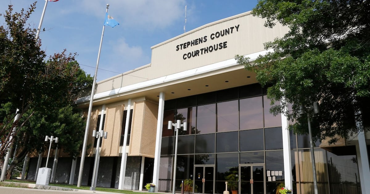 Oklahoma man firing gun in yard fatally shoots neighbour sitting blocks away, authorities say - CTV News