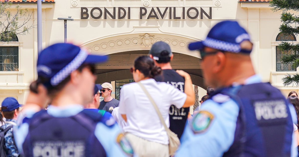 New dashcam video shows couple confronting Bondi Beach gunman before deadly rampage - CTV News