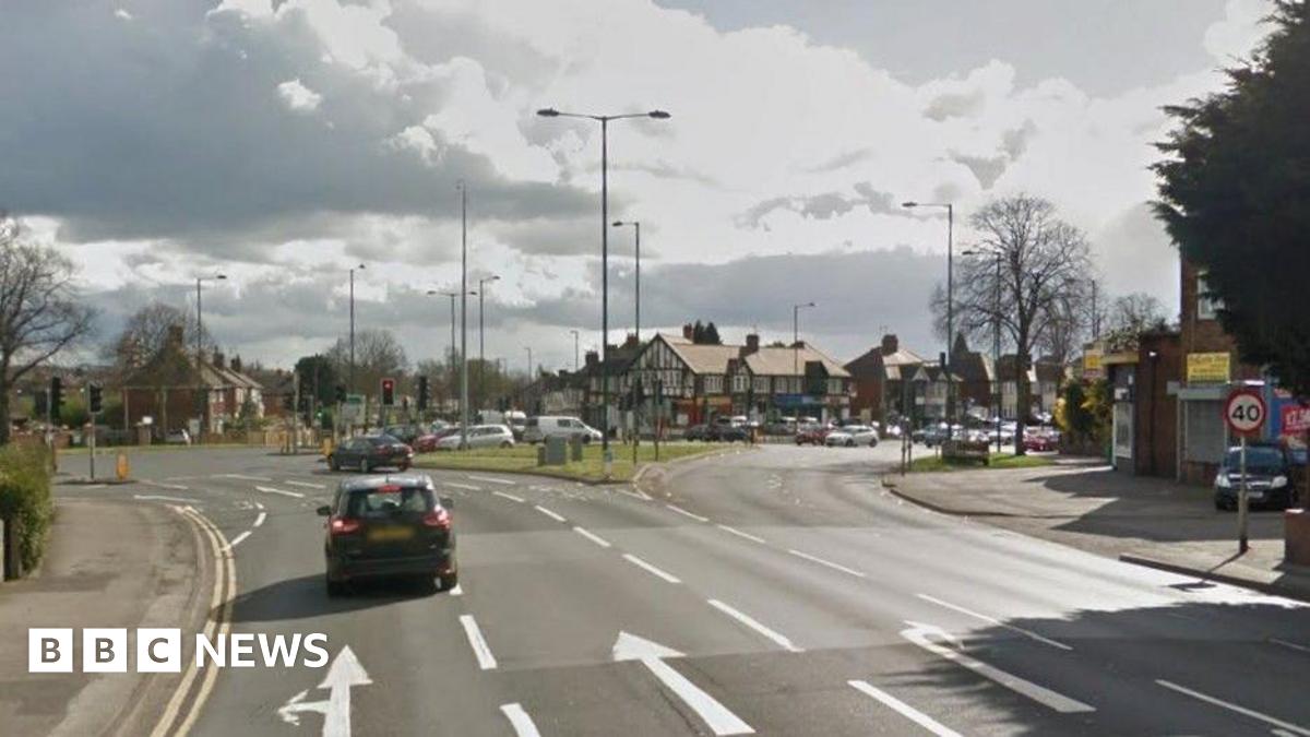 A street view of Nuthall Road at the junction of Western Boulevard in Broxtowe, Nottinghamshire Police