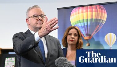 Government rejects call to tighten business-class rules for bureaucrats as Albanese urges ‘value for money at all times’ | Australian politicians' expenses