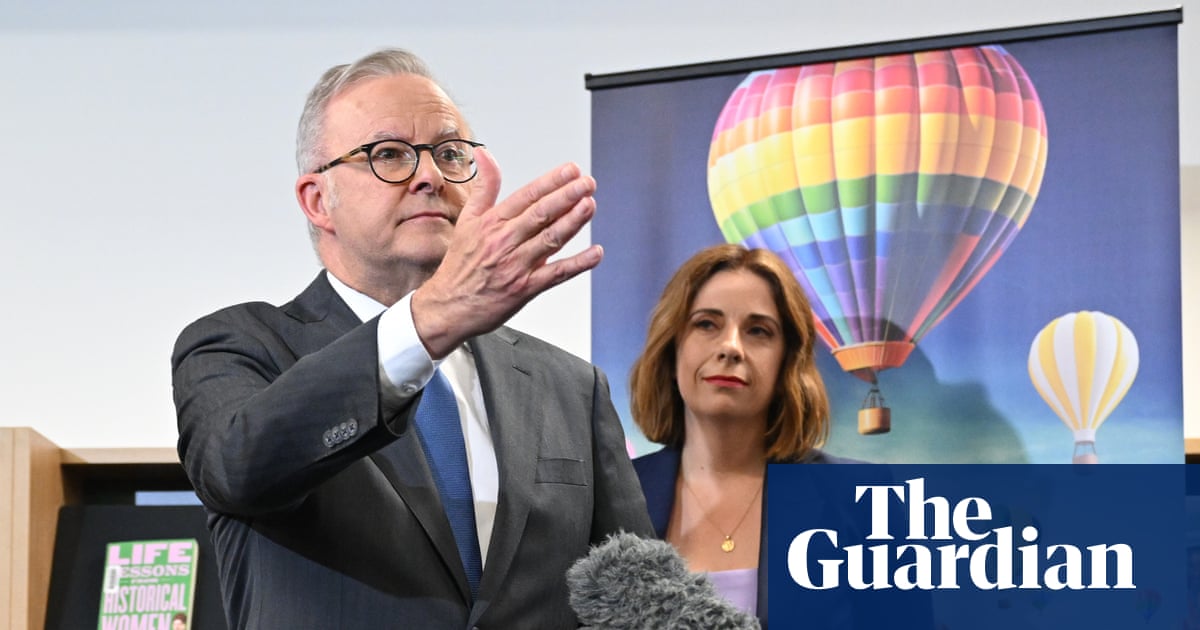 Government rejects call to tighten business-class rules for bureaucrats as Albanese urges ‘value for money at all times’ | Australian politicians' expenses
