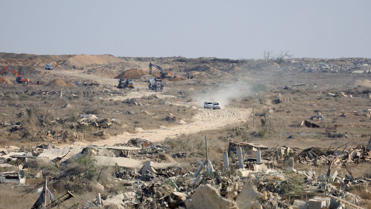 Israeli army chief declares withdrawal line 'new border' in Gaza