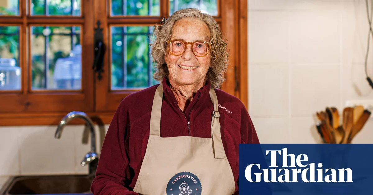 No gels, no foams: Catalonia turns to grannies to teach traditional cooking | Spain
