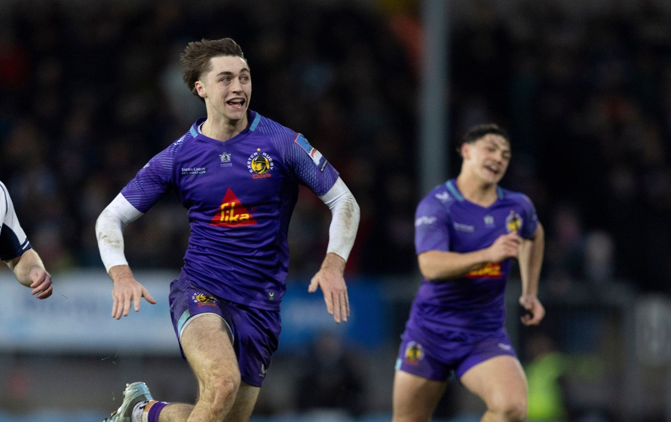 Chiefs prepare bolstered team for Saracens trip