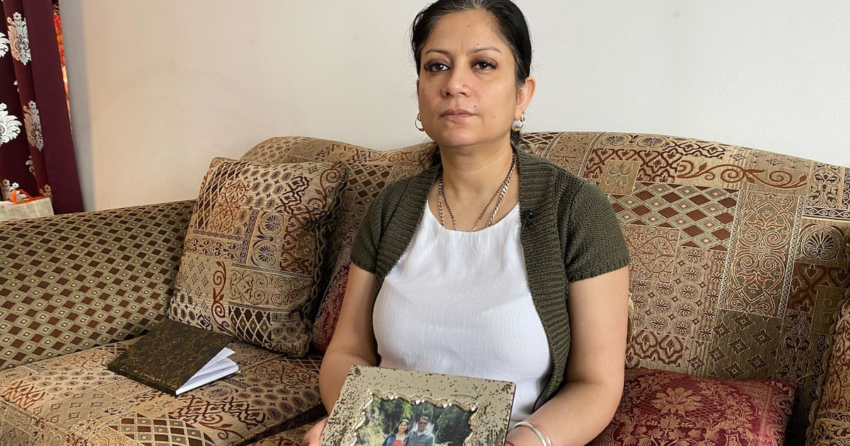 ‘Shattered’: Wife seeking answers amid government review into ER death of her husband - CTV News