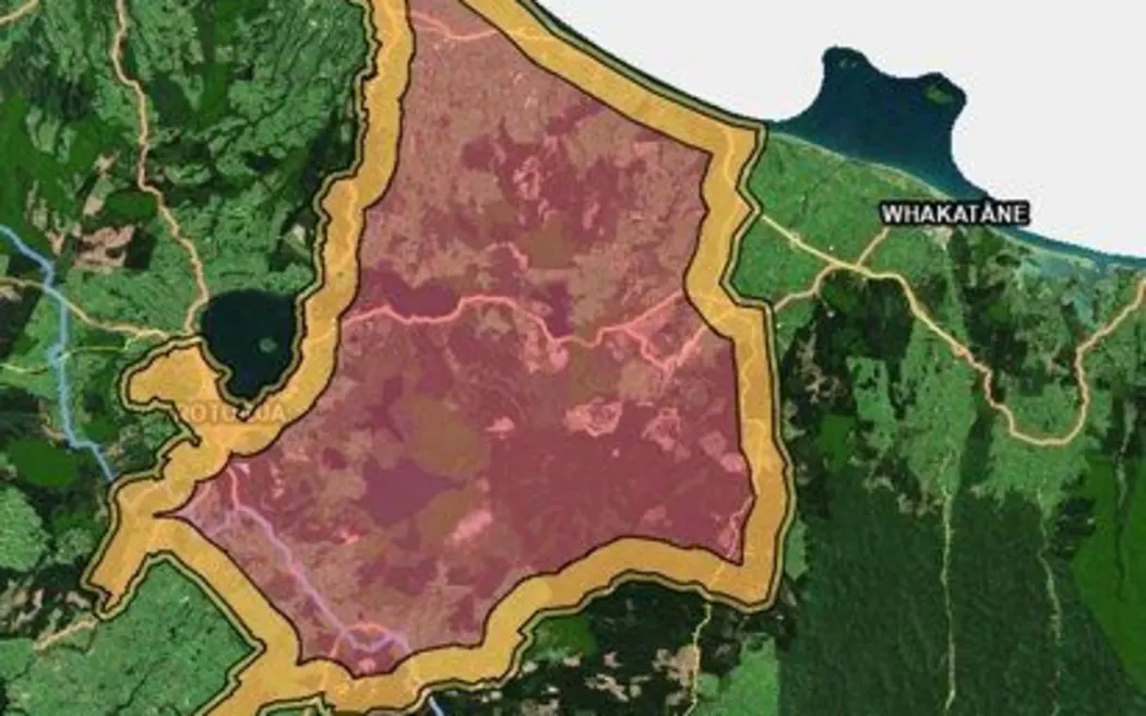 The Central North Island containment area for wallabies, including the yellow buffer zone, covers roughly 260,000 hectares.