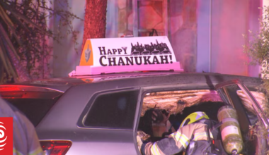 Melbourne police investigate 'Happy Chanukah' car bombing