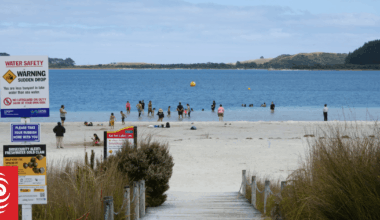 Gates to be installed at popular Kai Iwi Lakes amid long-running tensions