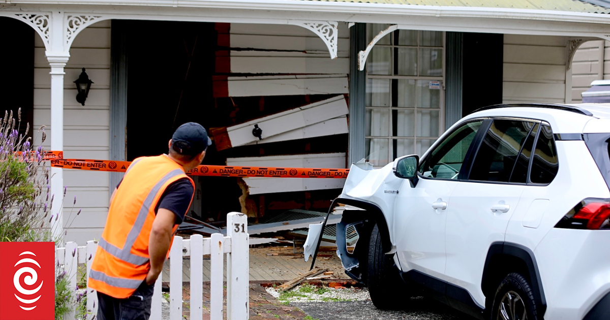Person in hospital as car ploughs into Auckland villa