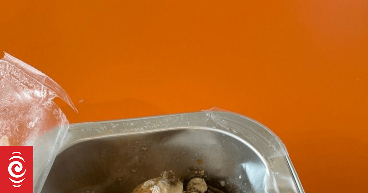 Food poisoning warning after Christchurch students eat contaminated school lunches