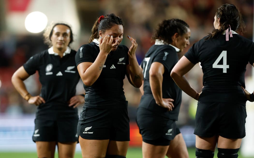 Black Ferns dejected at full time of their World Cup semifinal loss to Canada.