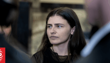 Govt needs to buy carbon credits or come clean on emissions commitment - opposition