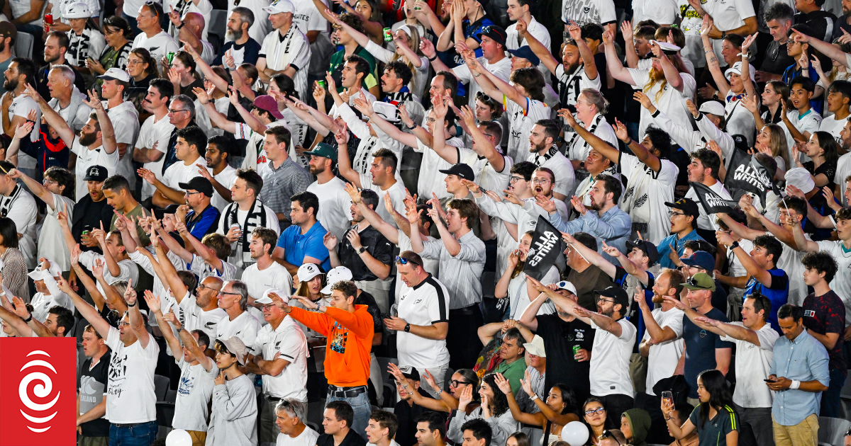 Fan group calls for 'immediate halt' to World Cup ticket sales due to 'extortionate' cost