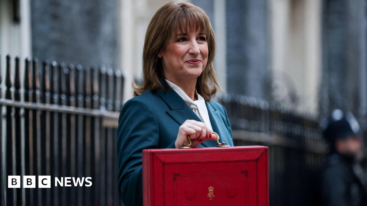 Rachel Reeves on the day of the Budget holding the red budget box