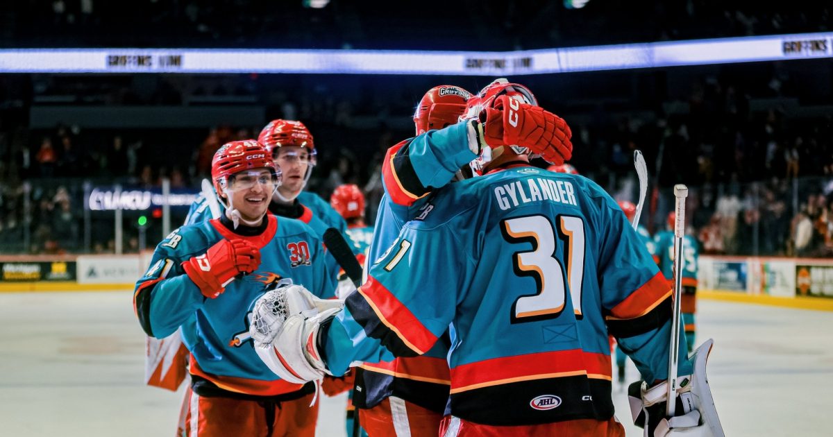 Grand Rapids Griffins | Dropping Dimes