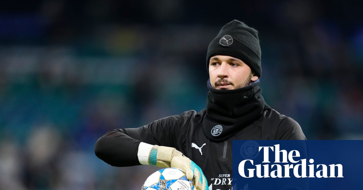 Pep Guardiola to include ‘father figure’ in much-changed Manchester City side | Manchester City