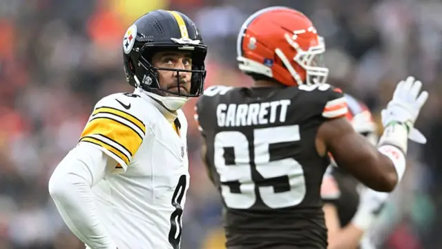 Aaron Rodgers and Myles Garrett after Browns beat STeelers