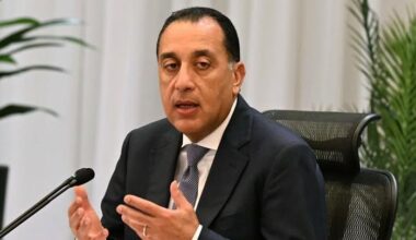 PM back to Cairo after visit to Lebanon - الهيئة العامة للاستعلامات