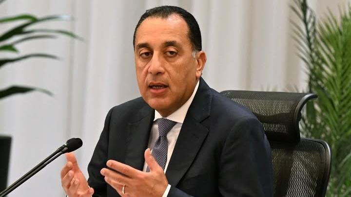 PM back to Cairo after visit to Lebanon - الهيئة العامة للاستعلامات