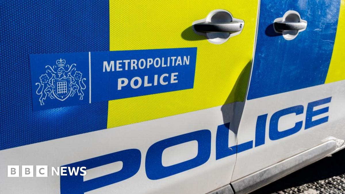 A general view of a street sign that reads: West End Close.