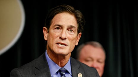 Los Angeles district attorney announces murder charges against Rob Reiner’s son – video