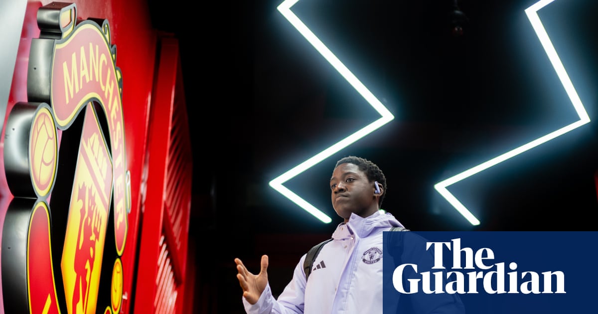 Amorim says little-used Mainoo is proof he trusts Manchester United’s academy | Manchester United