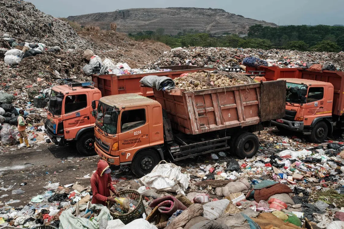 According to its Environment Ministry, Indonesia produces 56.6 million tonnes of waste annually.