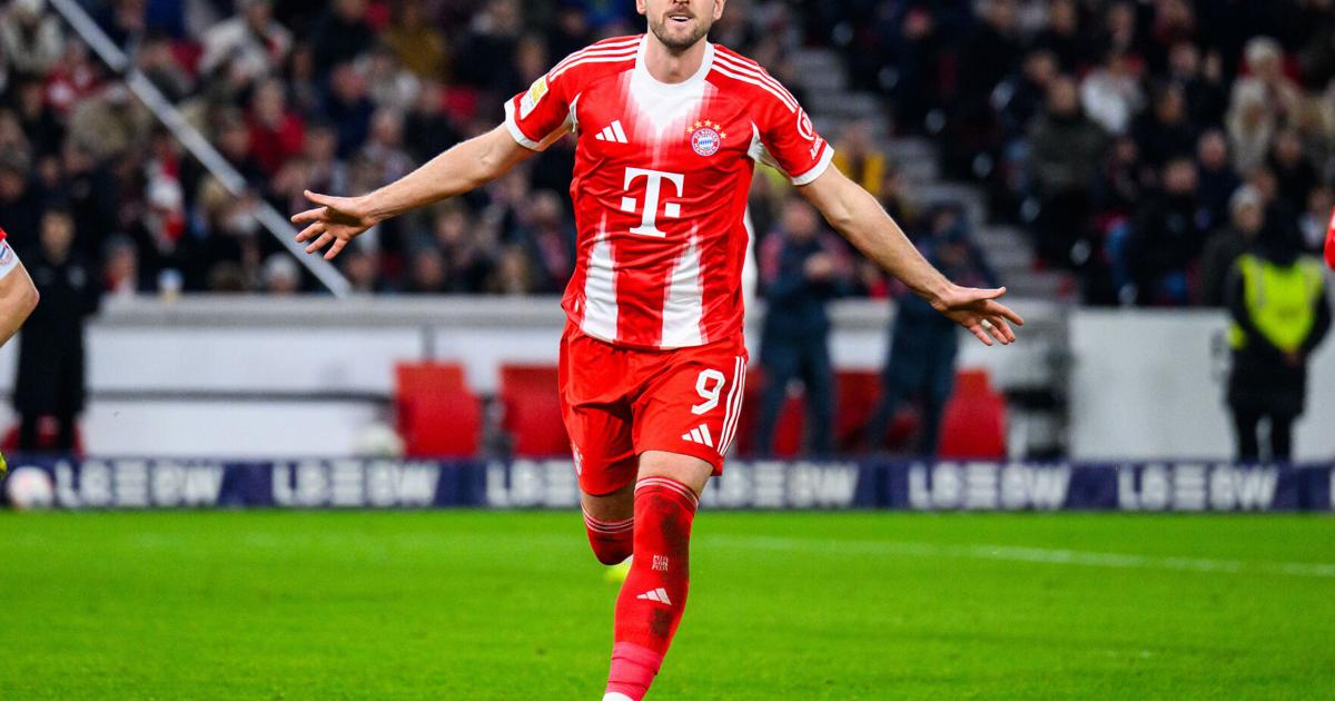 Kane scores hat trick and Bayern maintains big Bundesliga lead - Beloit Daily News