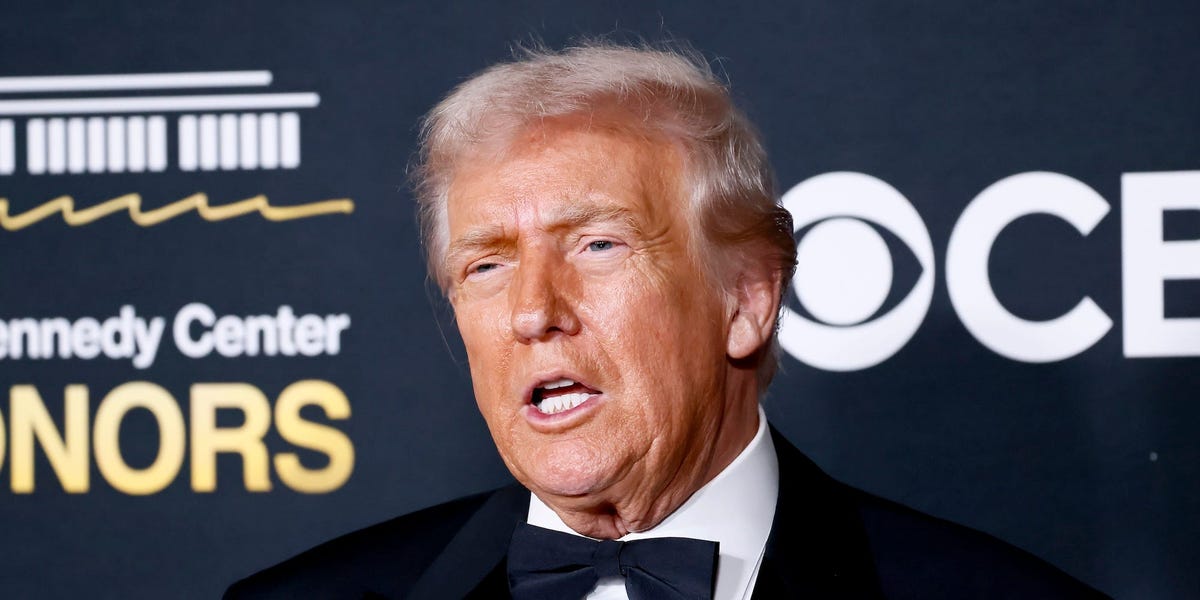 Trump Says He'll Sign Order to Restrict States' Ability to Regulate AI