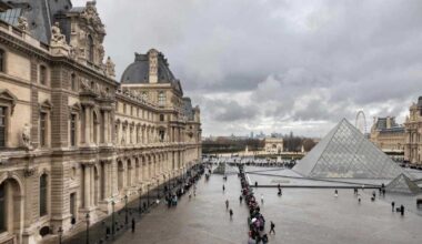Flood adds to Louvre museum misery - World