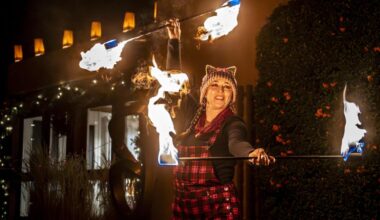 Canyon Road Farolito Walk draws tourists and locals alike - Santa Fe New Mexican