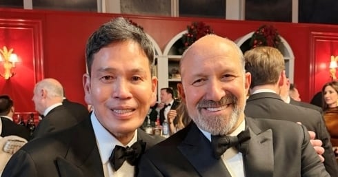 Shinsegae Chairman Meets Trump Jr., Paramount CEO - 조선일보