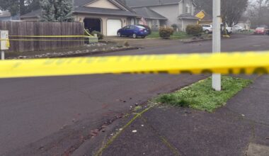 Armed man shot, killed by officers in Vancouver