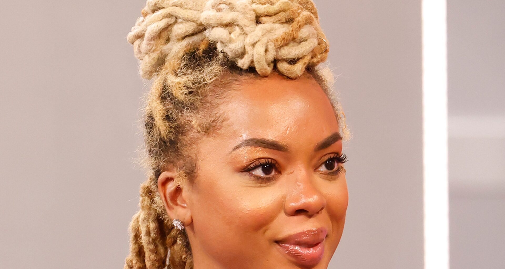 Mickey Lee Dead at 35