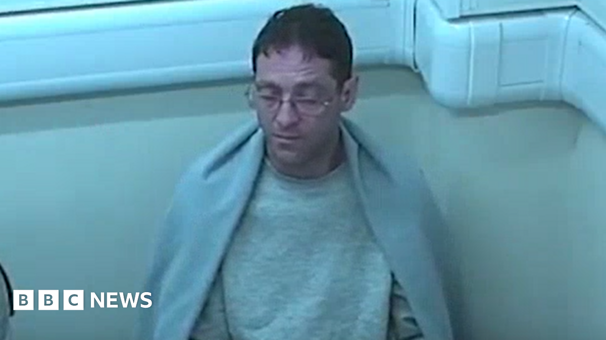 A picture of a woman with blonde hair.