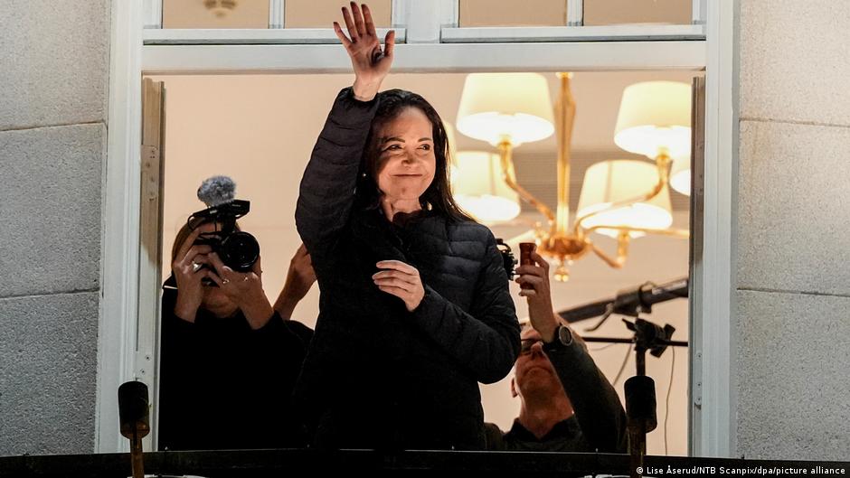 Nobel winner Machado calls for end to 'tyranny' in Venezuela – DW – 12/11/2025