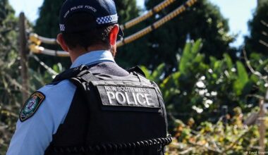 Police detain 2 after gunshots at Bondi Beach – DW – 12/14/2025