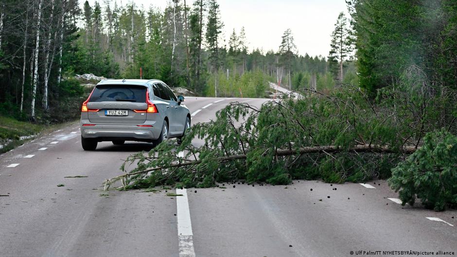 Major winter storm sweeps across Nordic states – DW – 12/27/2025