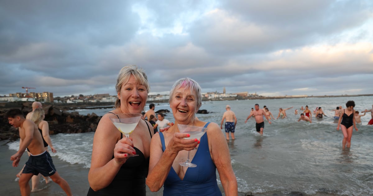 Christmas swimmers brave the cold – The Irish Times