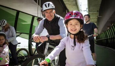 Melbourne's new cyclist-only path opens above Footscray Road